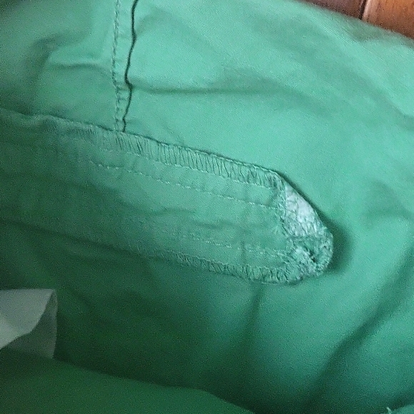 Old Navy Green Shorts - Picture 5 of 5